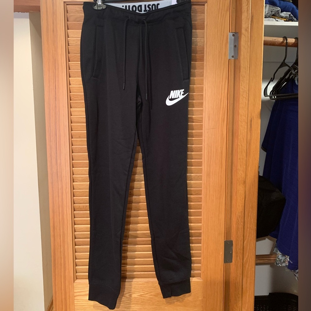 Nike joggers